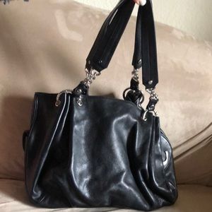 Genuine leather Juicy Couture shoulder bag.
